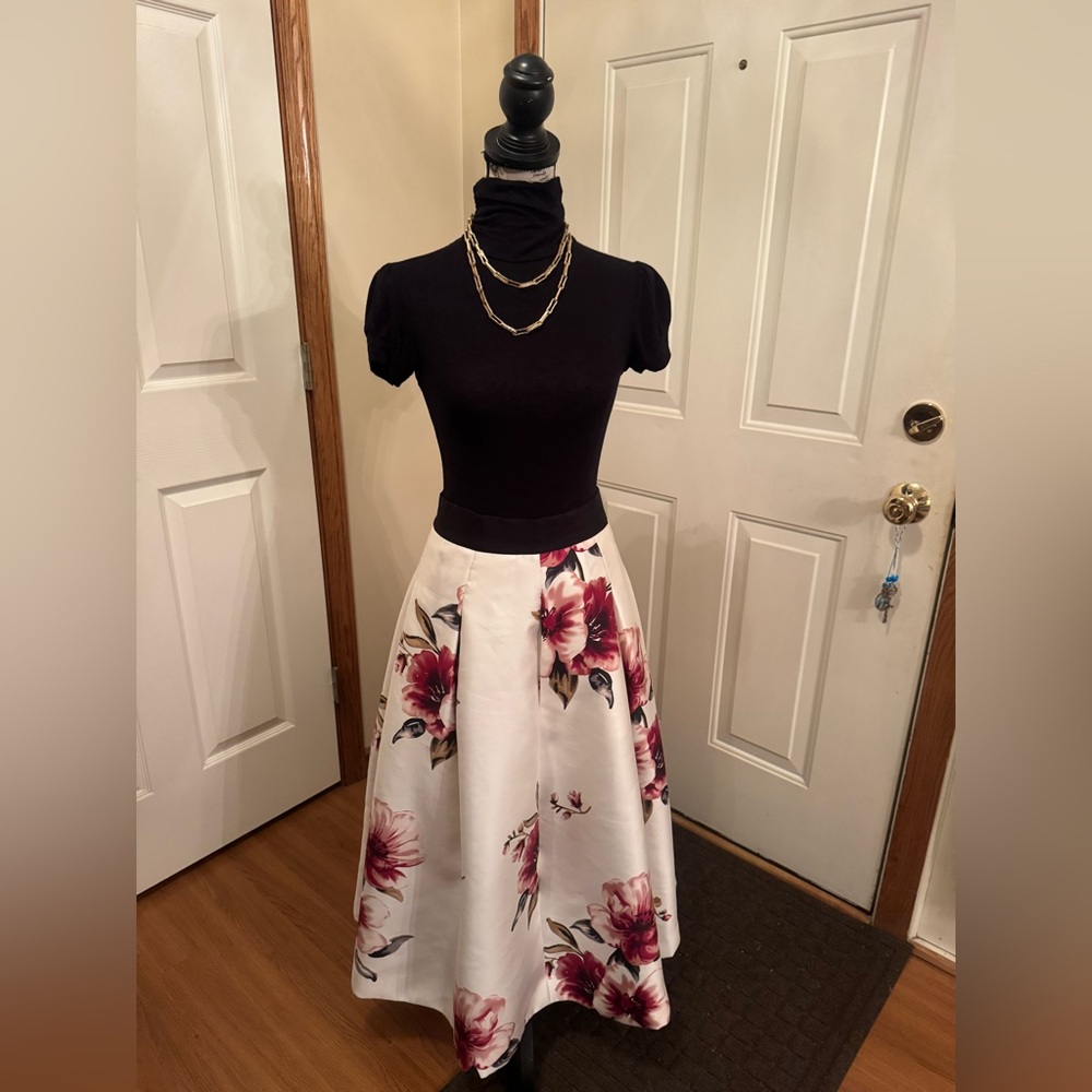 White House Black Market White A-Line Midi Skirt with Pink Floral Print (New )